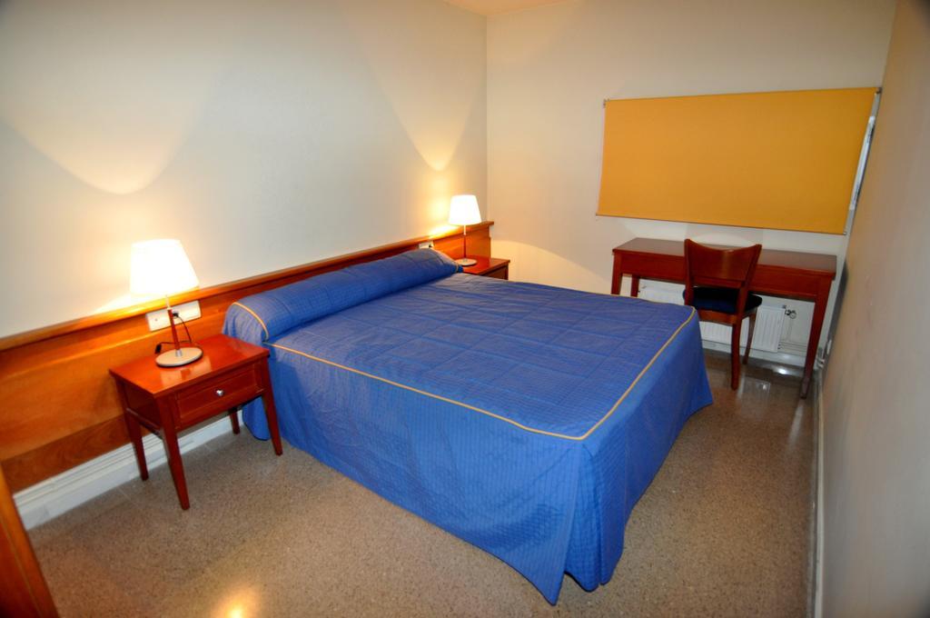 بوبلا دي سيغور Aparthotel Sole الغرفة الصورة